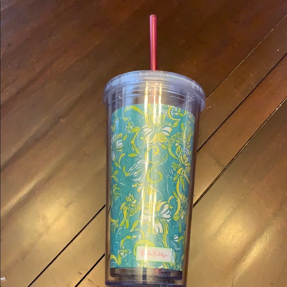 Lilly Pulitzer tumbler with straw